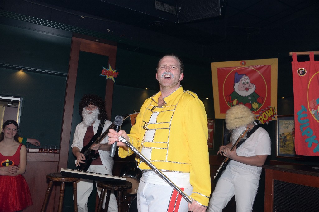 ../Images/Held op sokken feest 114.jpg